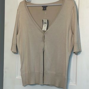 New with tags Ann Taylor button up sweater short sleeve size medium